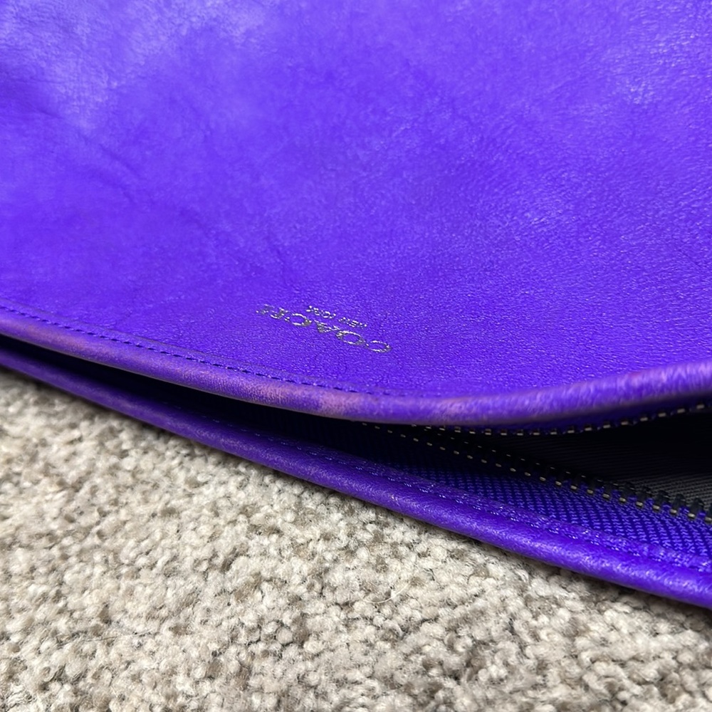 Purple leather Coach bag - Picture 8 of 9